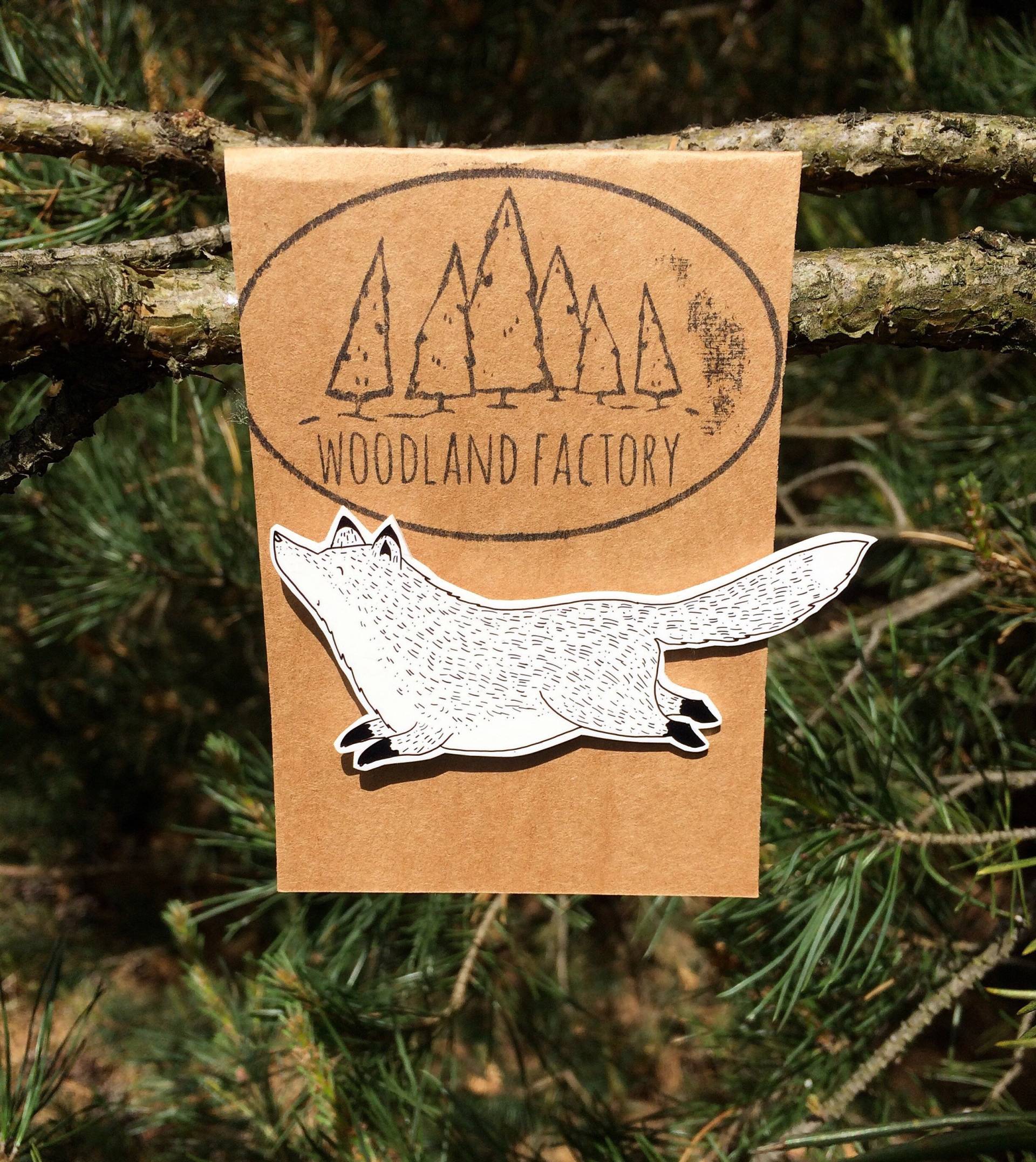 Needle Minder - Laufender Fuchs Pin/Magnet Hand Illustriertes Tier Lustiges Geschenk Vegan Kunststoff Abzeichen Needle Minder - Laufender Fuchs Pin/Magnet Hand Illustriertes Tier Lustiges Geschenk Vegan Kunststoff Abzeichen von WooodlandFactory