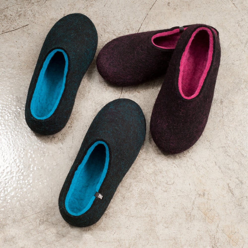 Gefilzte Wolle Paar Hausschuhe Schwarze Clogs, Merino Futter von Wooppers