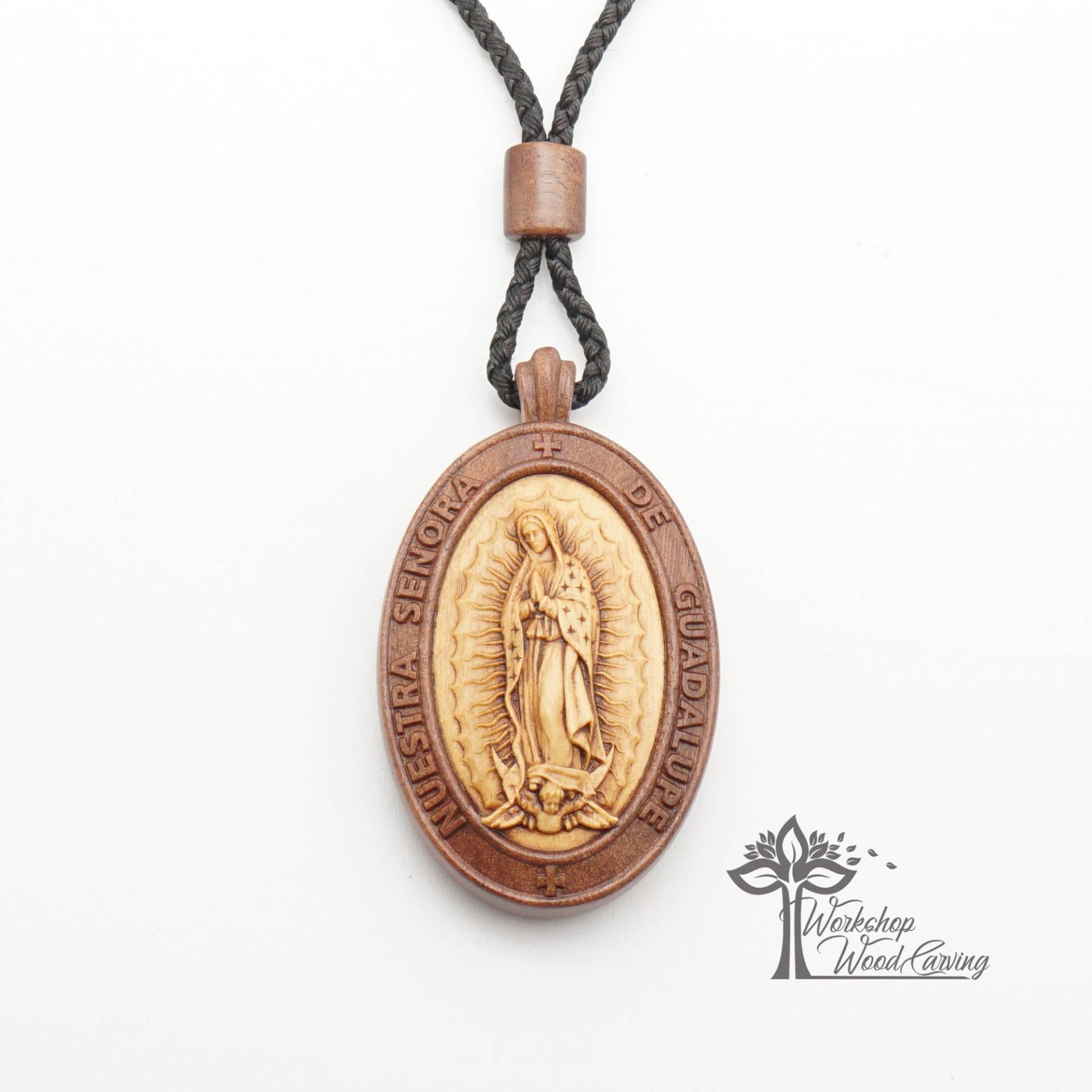 Handgeschnitzter Buchsbaum Medaille Unserer Lieben Frau Von Guadalupe Intarsienholz Christian Anhänger Handgeschnitzter Buchsbaum Medaille Unserer Lieben Frau Von Guadalupe Intarsienholz Christian Anhänger von WorkshopWoodCarving