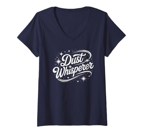 Damen Hausstaubflüsterer Reinigung Housekeeping Damen Clean Dust T-Shirt mit V-Ausschnitt Damen Hausstaubflüsterer Reinigung Housekeeping Damen Clean Dust T-Shirt mit V-Ausschnitt von World’s Okayest Shine Housekeeper Sweep Meme