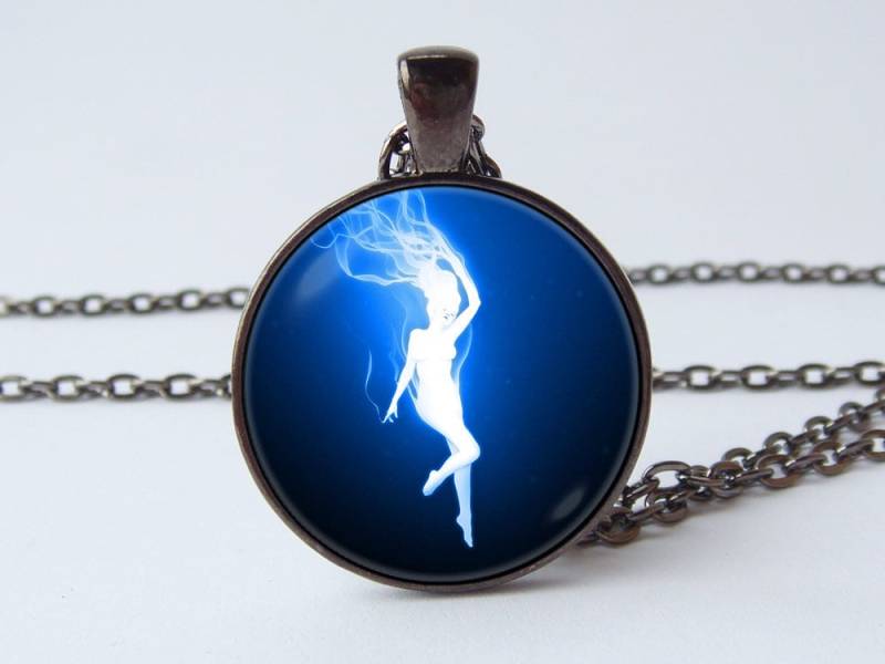 Anhänger Halskette Kunst Schmuck Frau Unter Dem Wasser Mädchen Frauen Geschenk Blau von WorldOfDream
