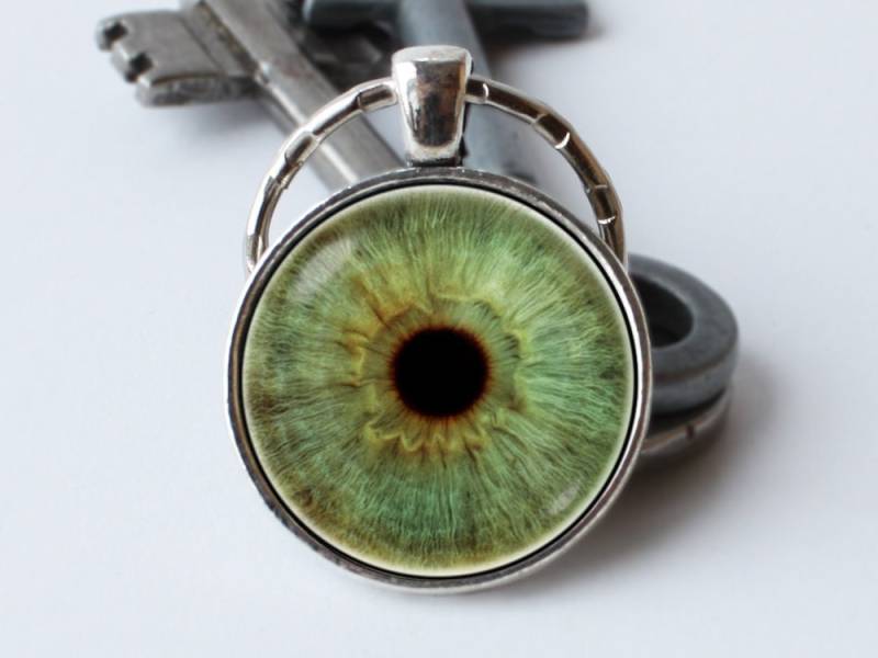 Auge Schlüsselanhänger Grünes Schlüsselring Augapfel Einzigartiges Geschenk Anhänger Augenschmuck Menschliches Ungewöhnliches Bild von WorldOfDream