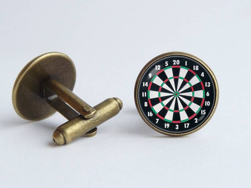 Dartscheibe Manschettenknöpfe Ehemann Geschenk Spiel Schwarze Männergeschenk Accessoires Für Männer Schmuck Darts Männerschmuck von WorldOfDream