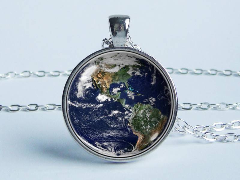 Erde Halskette Planet Anhänger Space Schmuck Universum Unser Zuhause Blauer von WorldOfDream