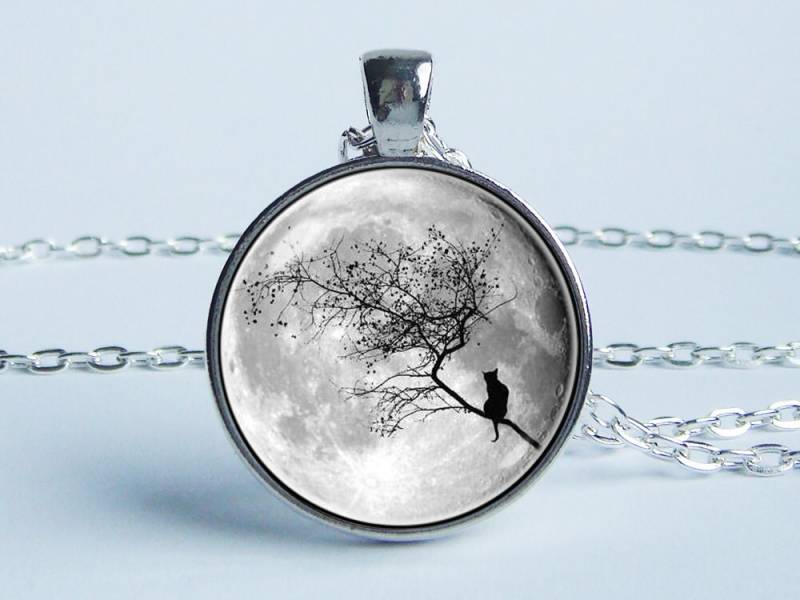 Katze Und Mond Halskette Anhänger Planet Grauer Schmuck Space Foto Vollmond Astronomie Geschenk von WorldOfDream