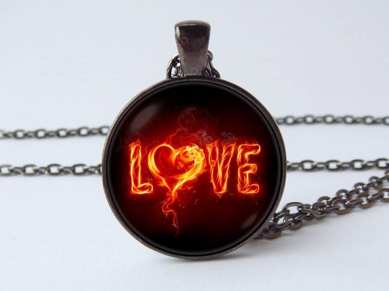 Liebe Halskette Valentinstag Freundin Geschenk Schmuck Anhänger Herz Für Frau Feurige Flamy von WorldOfDream