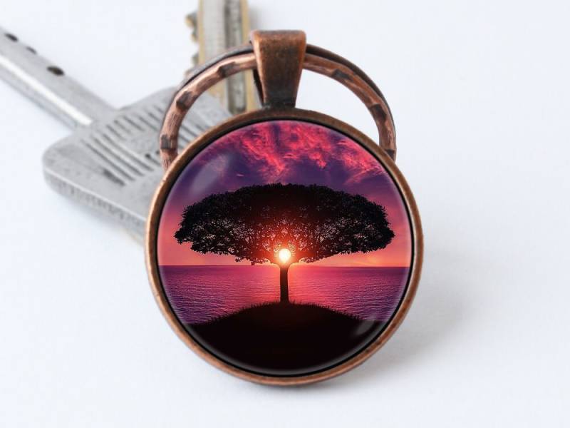Lila Schlüsselring Himmel Schlüsselanhänger Baum Schmuck Anhänger Naturschmuck Sonnenuntergang Lonely Tree von WorldOfDream