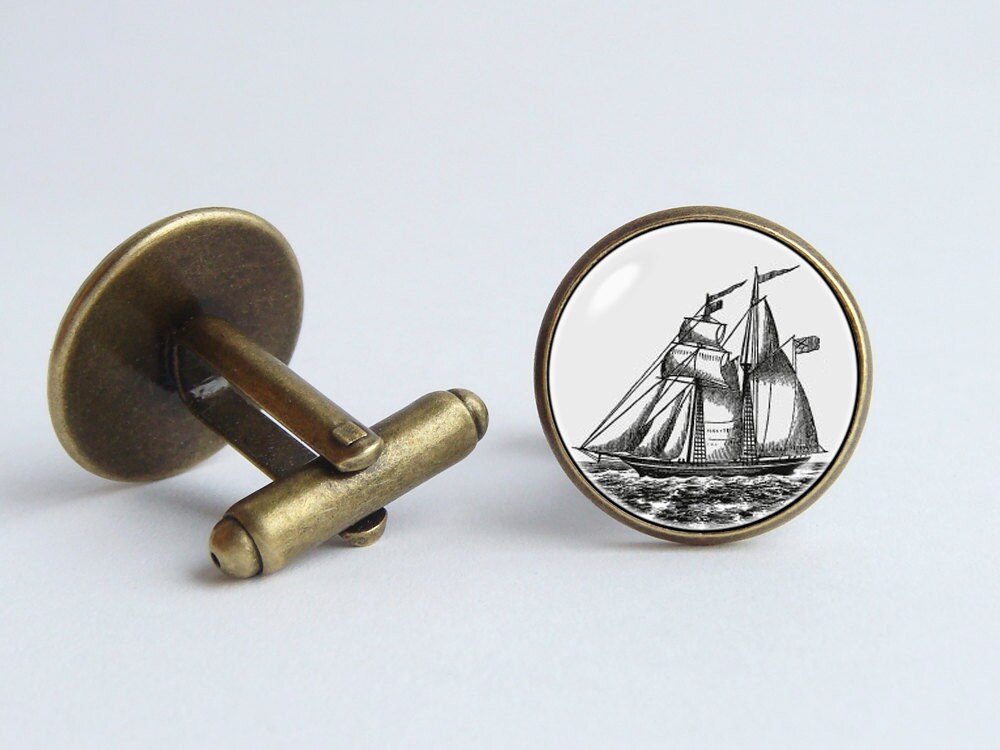 Manschettenknöpfe Mit Segelboot Segelschiff Altes Schiff Piratenschiff Manschettenknöpfe Mit Segelboot Segelschiff Altes Schiff Piratenschiff von WorldOfDream