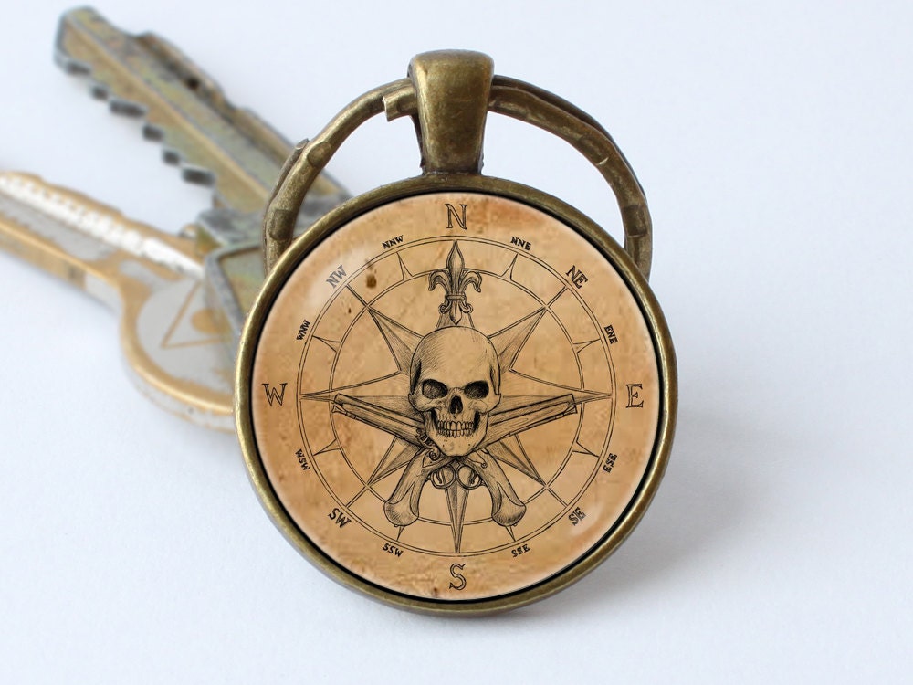 Piraten Schlüsselanhänger Kompass Geschenk Alter Pirat Anhänger Piratenkompass Antique Pitare Schmuck von WorldOfDream