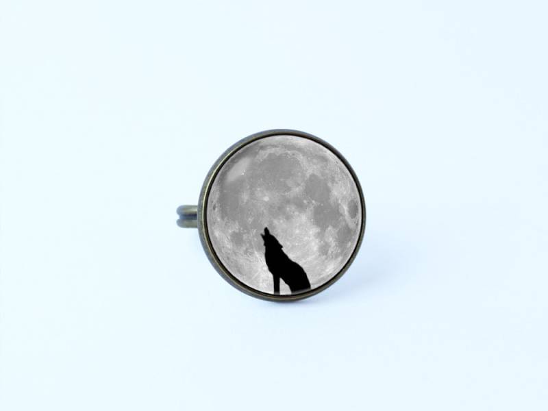 Ring Wolf Freundin Geschenk Mond Vollmond Schmuck Grauen Howling Tier von WorldOfDream