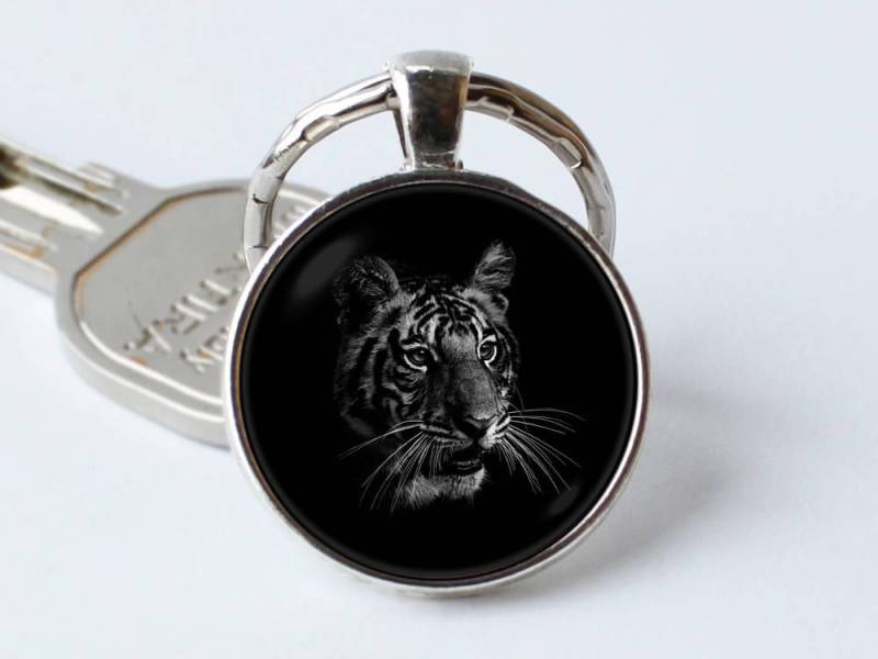 Tiger-Schlüsselanhänger Tiger-Anhänger Tiger-Schlüsselring Tiger-Schmuck Tier-Schlüsselring Tierliebhabergeschenk Raubkatze Wild Lebende Tiere von WorldOfDream