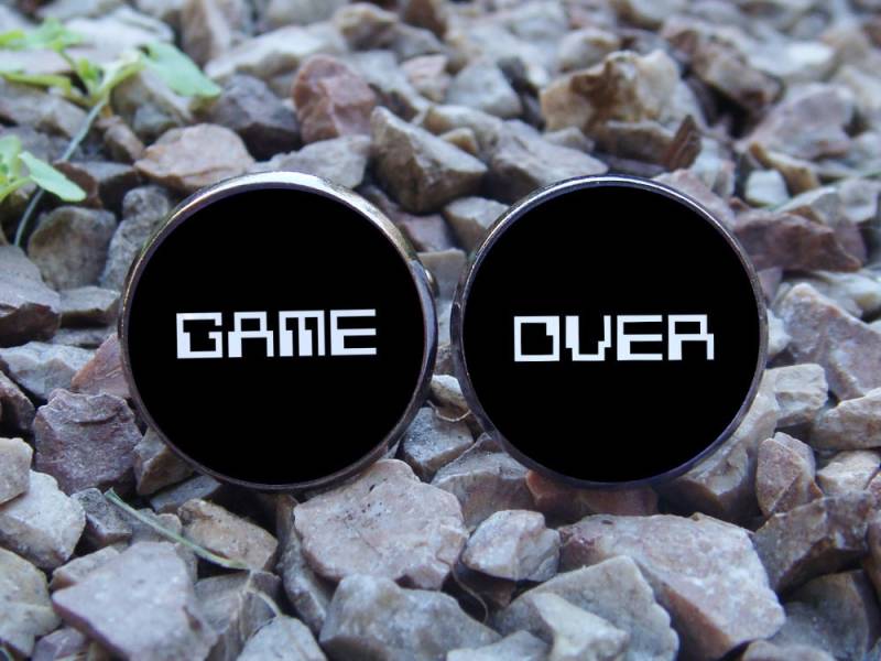 Glowing Game Over Manschettenknöpfe/Spielschmuck Leuchtende Geschenkidee Geschenk Freund Männer Schmuck Glow in The Dark von WorldOfGlow