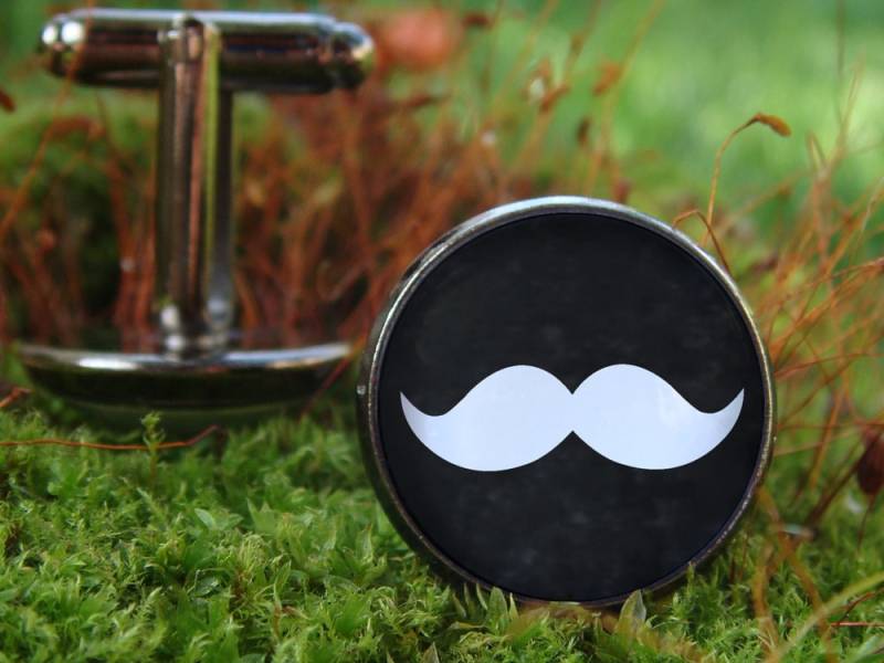 Glühen in Den Dunklen Manschettenknöpfe/Weißen Schnurrbart Geschenk Für Einen Echten Mann Schmuck von WorldOfGlow