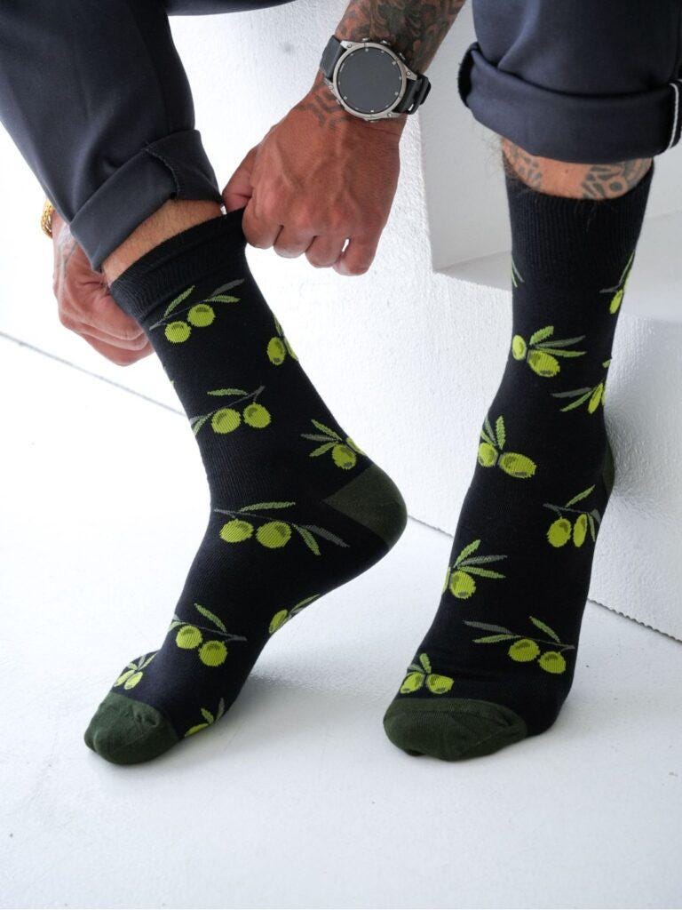 Avocado Oliven Männer Socken, Lustige Verrückte Bunte Geschenkidee, Perfektes Geschenk, Mismatched von WorldOfSocks001