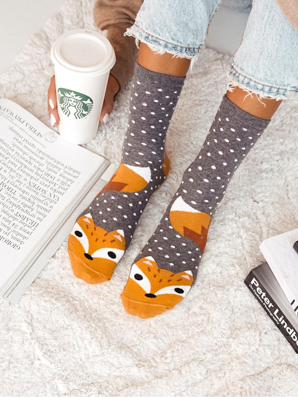 Fox Happy Foxes Frauen Socken, Lustige Verrückte Bunte Geschenkidee, Perfektes Geschenk, Mismatched von WorldOfSocks001