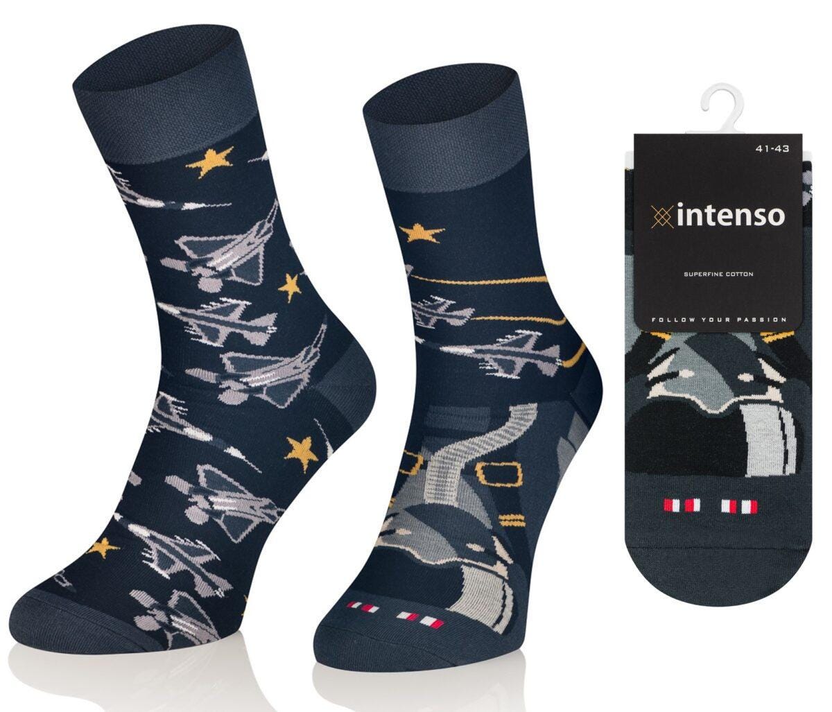 Jet Kampfpilot Kampfflugzeug Herren Socken, Lustige Verrückte Bunte Geschenkidee, Perfektes Geschenk, Mismatched von WorldOfSocks001