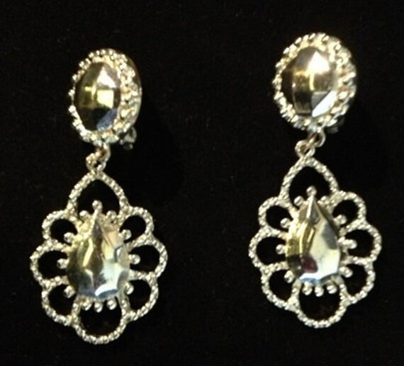 Vintage Earings 2 1/4 "Silver Set Very Pretty & Elegant .. Circa 1960Er Jahre Vintage Earings 2 1/4 "Silver Set Very Pretty & Elegant .. Circa 1960Er Jahre von WorldStamps2017