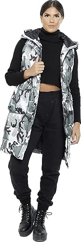 Worldclassca DAMEN STEPPWESTE CAMOUFLAGE LANG MIT KAPUZE WESTE ÄRMELLOS OUTDOOR STEPPMANTEL ÜBERGANGSJACKE HERBST WINTER GESTEPPT WARM JACKE BLOGGER FASHION NEU S-XL (XL, Grau Camouflage) von Worldclassca