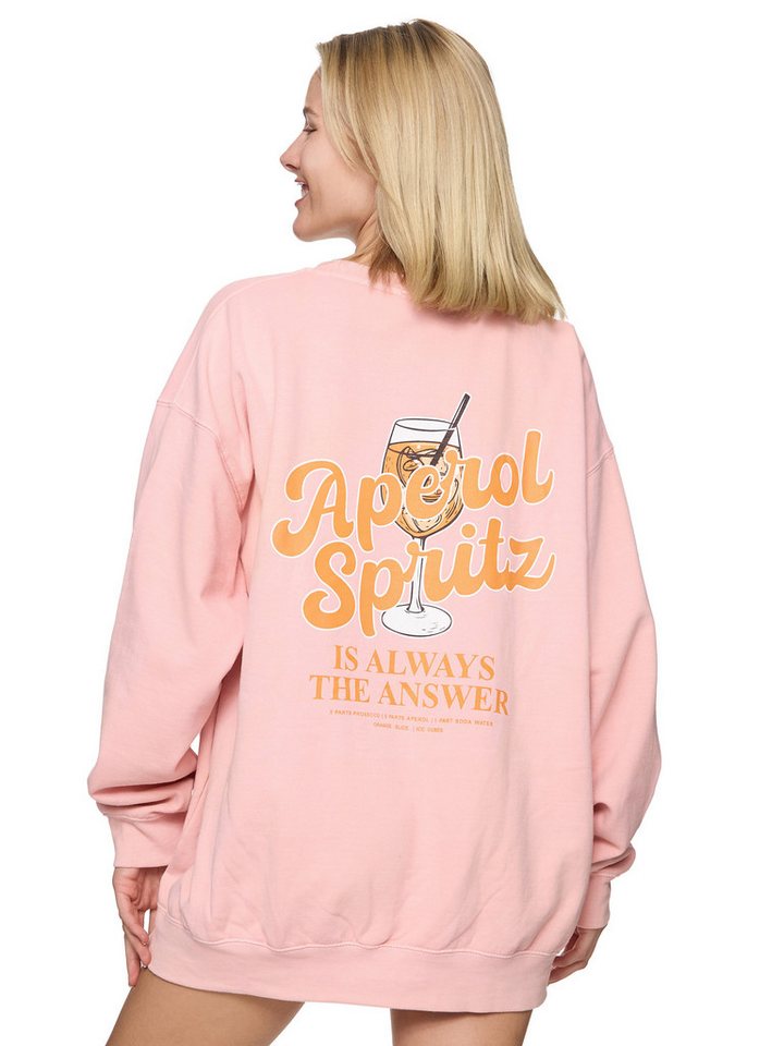 Worldclassca Sweatshirt Worldclassca Oversized Sweatshirt Aperol Spritz Print Langarm Pullover PRINT APEROL SPRITZ IS ALWAYS THE ANSWEAR von Worldclassca