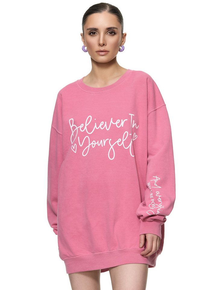 Worldclassca Sweatshirt Worldclassca Oversized Sweatshirt BELIVE Print Langarm Pullover PRINT - BELIVE IN YOURSELF - AND EVERYTHING WILL BE POSITIVE von Worldclassca