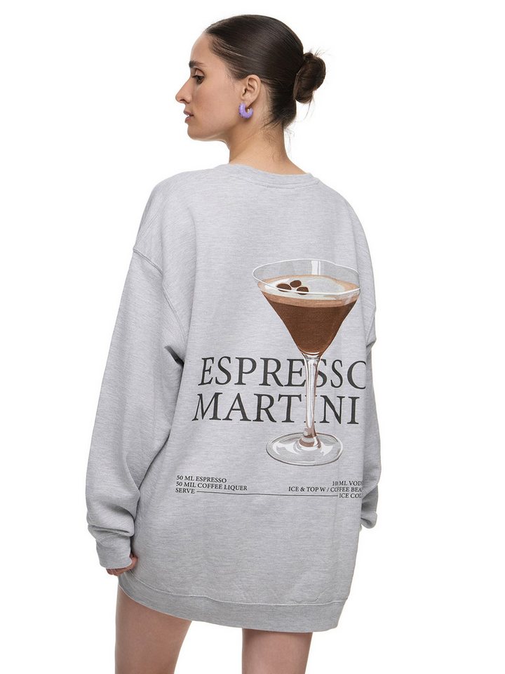 Worldclassca Sweatshirt Worldclassca Oversized Sweatshirt ESPRESSO Print Langarm Pullover Print ESPRESSO MARTINI von Worldclassca