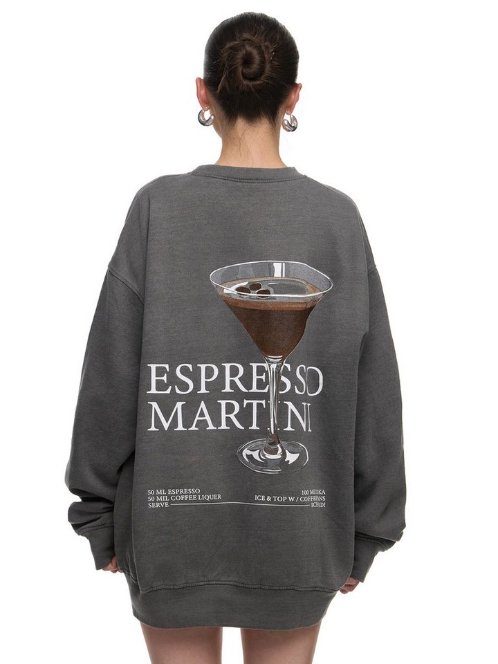 Worldclassca Sweatshirt Worldclassca Oversized Sweatshirt ESPRESSO Print Langarm Pullover Print ESPRESSO MARTINI von Worldclassca
