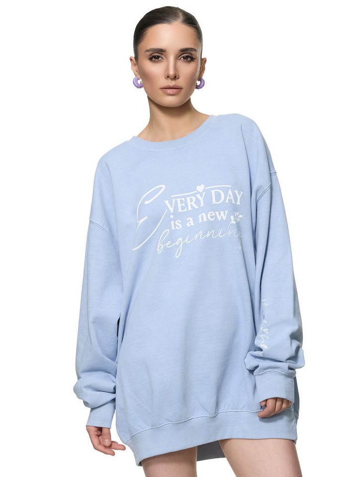Worldclassca Sweatshirt Worldclassca Oversized Sweatshirt EVERY DAY Print Langarm Pullover EVERY DAY IS A NEW BEGINNING - TAKE A DEEP BREATH AND START AGAIN Worldclassca Sweatshirt Worldclassca Oversized Sweatshirt EVERY DAY Print Langarm Pullover EVERY DAY IS A NEW BEGINNING - TAKE A DEEP BREATH AND START AGAIN von Worldclassca