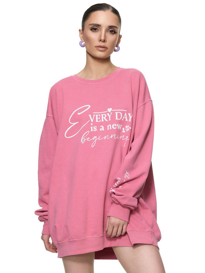 Worldclassca Sweatshirt Worldclassca Oversized Sweatshirt EVERY DAY Print Langarm Pullover EVERY DAY IS A NEW BEGINNING - TAKE A DEEP BREATH AND START AGAIN von Worldclassca