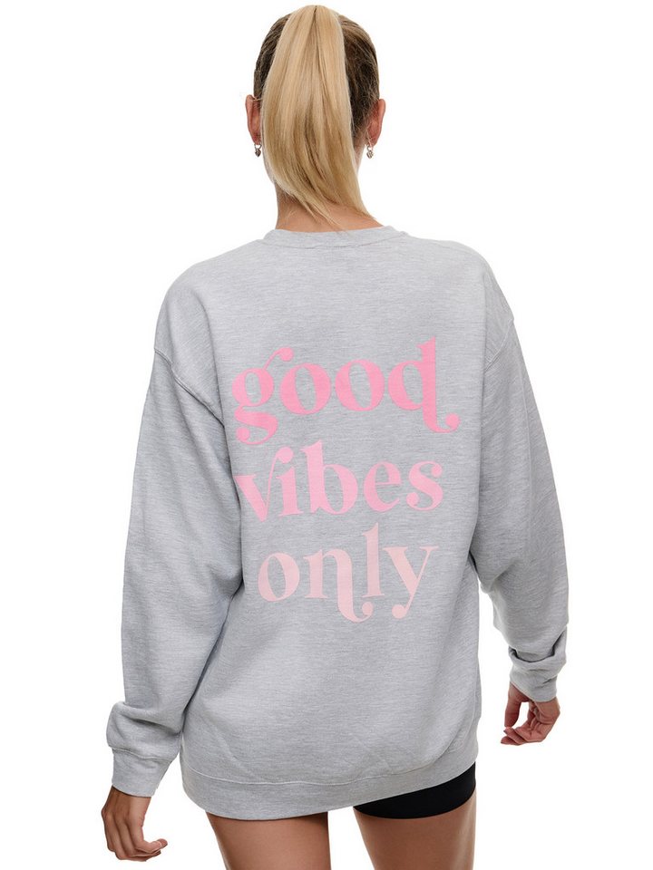 Worldclassca Sweatshirt Worldclassca Oversized Sweatshirt Good Vibes Print Langarm Pullover Freizeit Shirt von Worldclassca