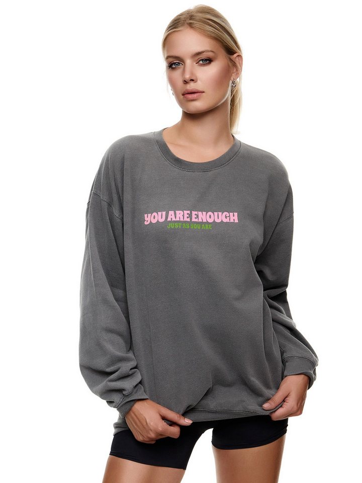 Worldclassca Sweatshirt Worldclassca Oversized Sweatshirt YOU ARE ENOUGH Print Langarm VINTAGE PULLOVER SWEAT OBERTEIL von Worldclassca