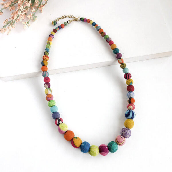 Worldfinds Kantha Sintra Necklace von Worldfinds