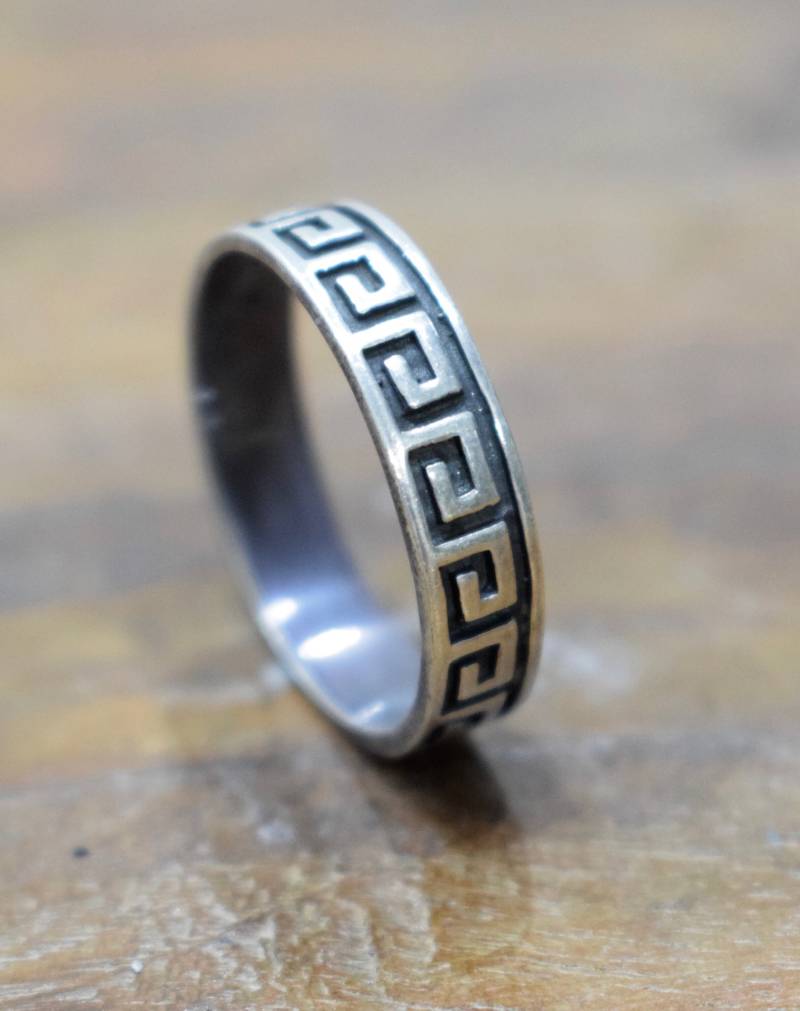Ring Sterling Silber Dünner Geätzter Bandring Ring Sterling Silber Dünner Geätzter Bandring von WorldofBacara