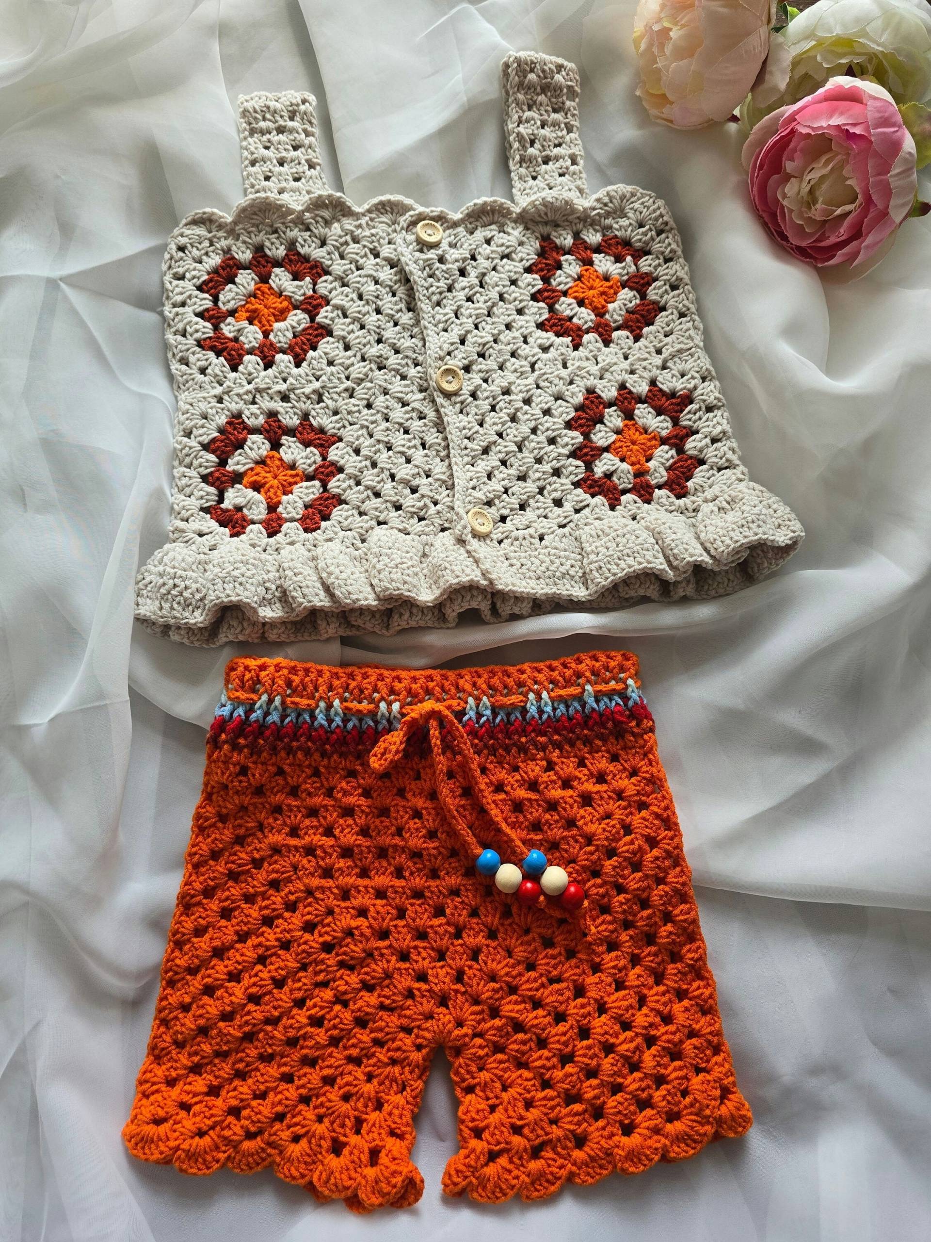 Knitted Baby Shorts & Crop Top, Cropped Clothes, Two Pieces Set Knit Cotton, Summer Dress, Crop, Gift Idea, Baby Knitted Knitted Baby Shorts & Crop Top, Cropped Clothes, Two Pieces Set Knit Cotton, Summer Dress, Crop, Gift Idea, Baby Knitted von WorldofKidsHandmade