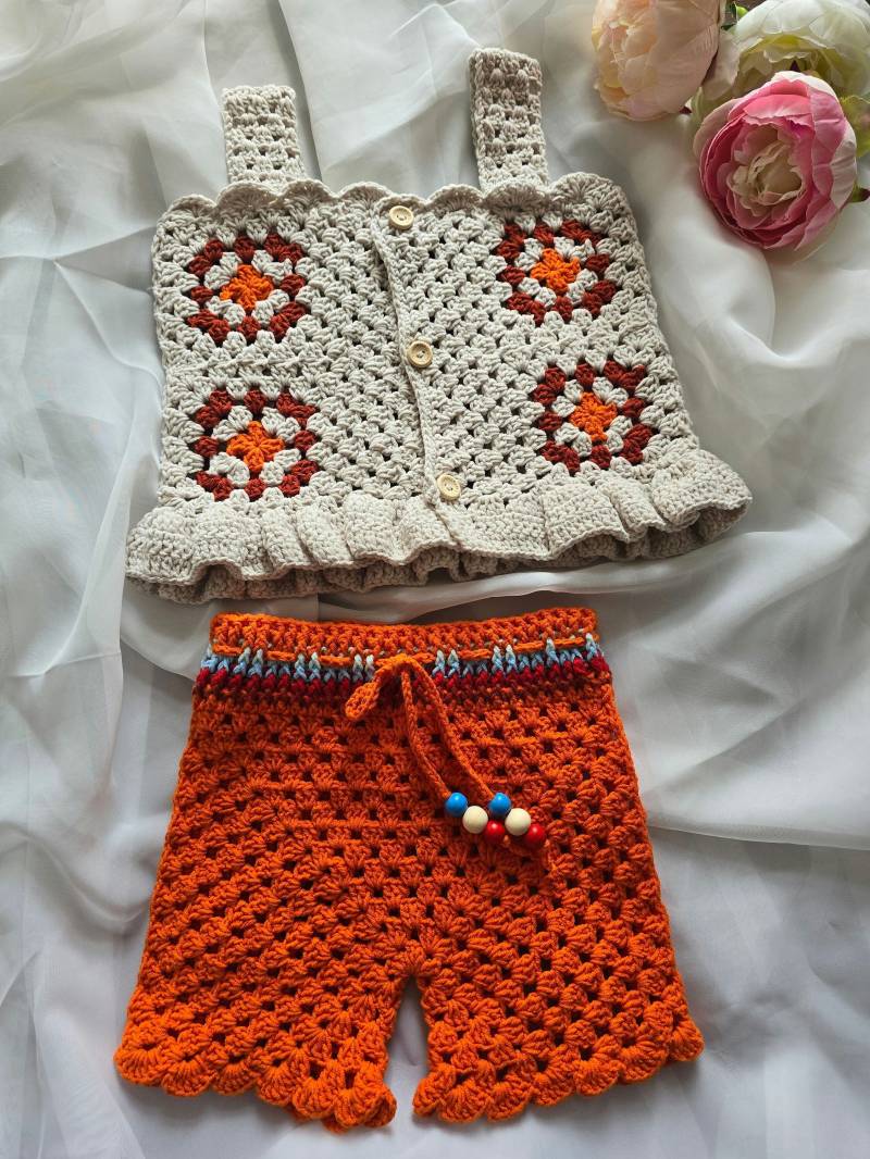 Knitted Baby Shorts & Crop Top, Cropped Clothes, Two Pieces Set Knit Cotton, Summer Dress, Crop, Gift Idea, Baby Knitted Knitted Baby Shorts & Crop Top, Cropped Clothes, Two Pieces Set Knit Cotton, Summer Dress, Crop, Gift Idea, Baby Knitted von WorldofKidsHandmade