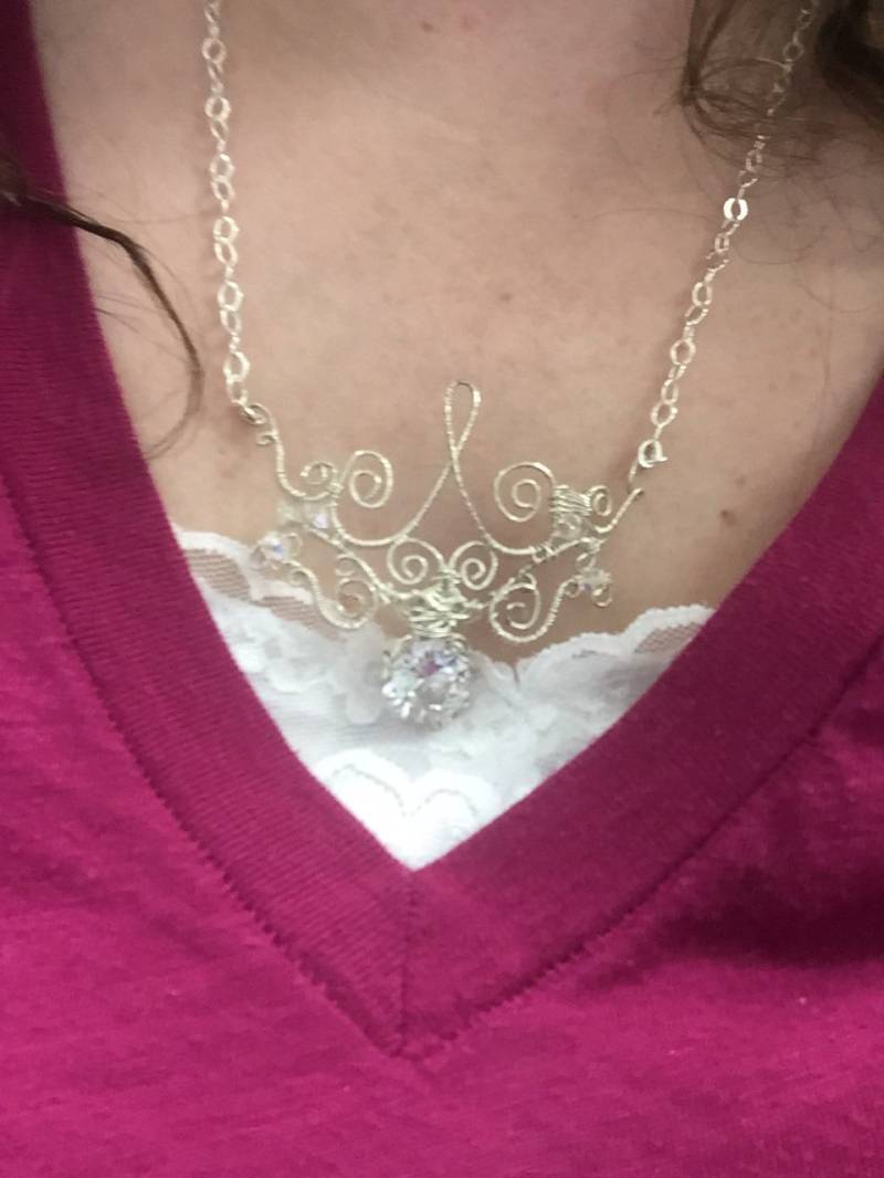 Filigrane Halskette Aus Sterling Silber Mit Weißem Topas von WorthyofLoveJewelry