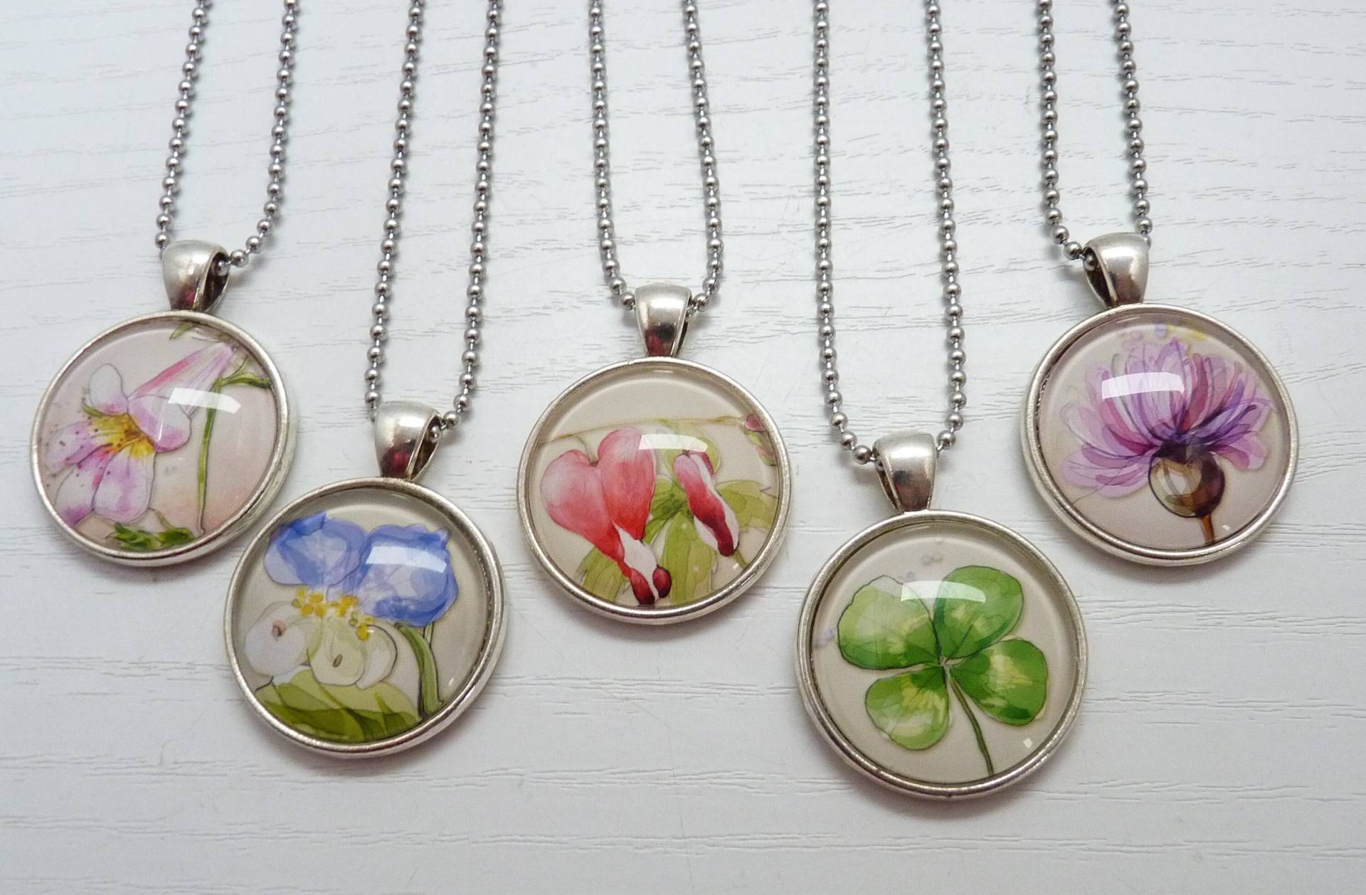 Halskette "Blumenbild" - 5 Motive Zur Auswahl von WoschisRegenbogen