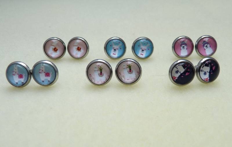 Mini-Edelstahl-Ohrstecker "Lama" Für Kinder Und Erwachsene von WoschisRegenbogen