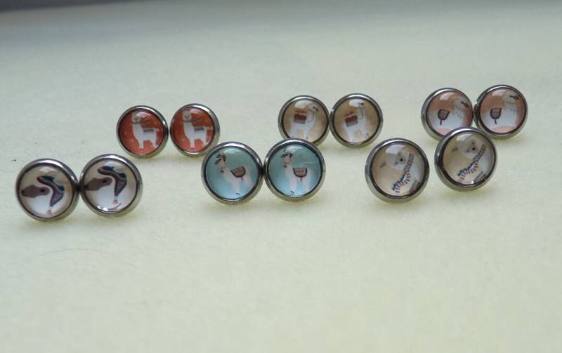 Mini-Edelstahl-Ohrstecker "Lama" Für Kinder Und Erwachsene von WoschisRegenbogen