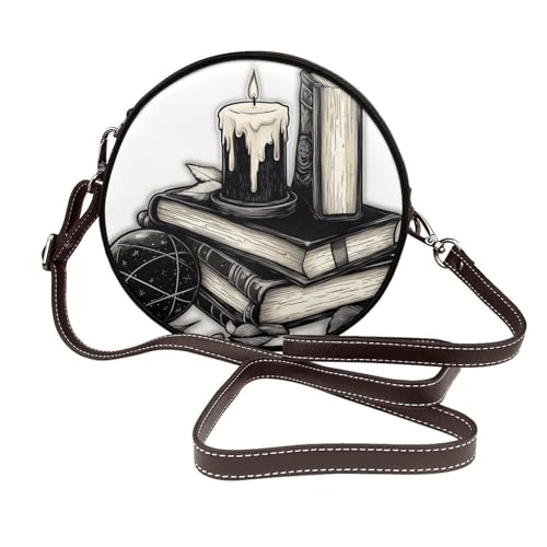 Witchy Spell Books And Candle Gothic Damen Runde Umhängetasche Leder Sling Bag Geldbörse von Woshuwo