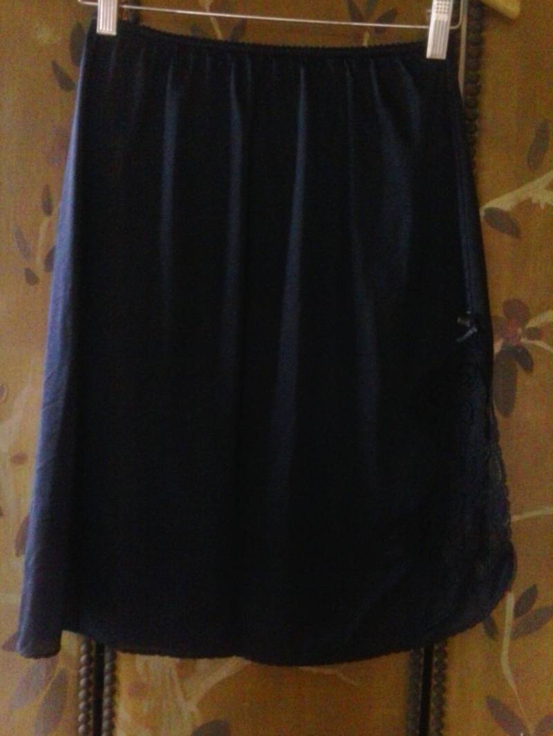 Schwarzer Mini Petticoat Unterrock Schwarzer Mini Petticoat Unterrock von Wotsnewpussycat
