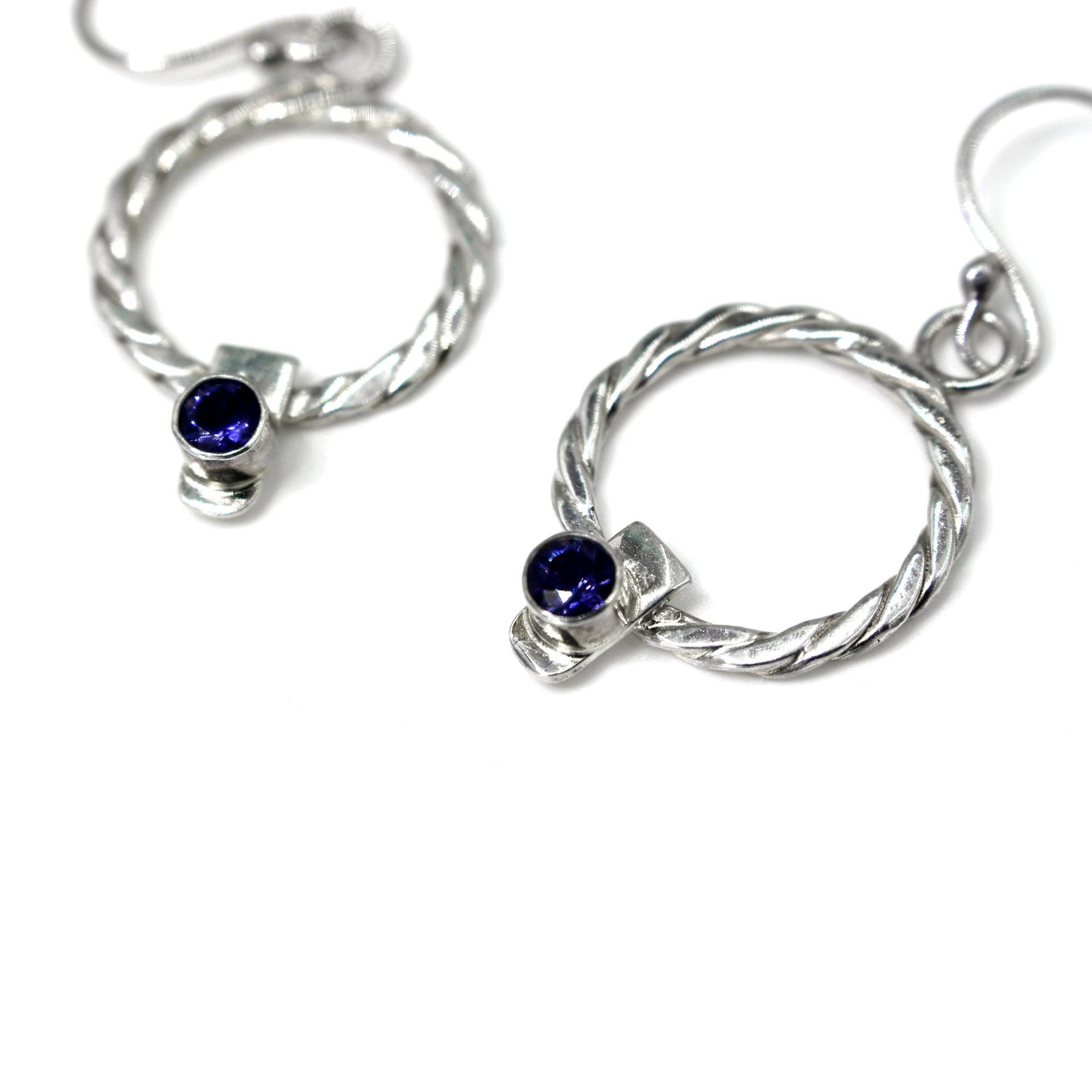 Silber Kreis Ohrringe, Iolith Runde Ohrringe Uk, Ohrdraht Frauen Geburtstag Geschenk Für Frau von WovenArtJewellery