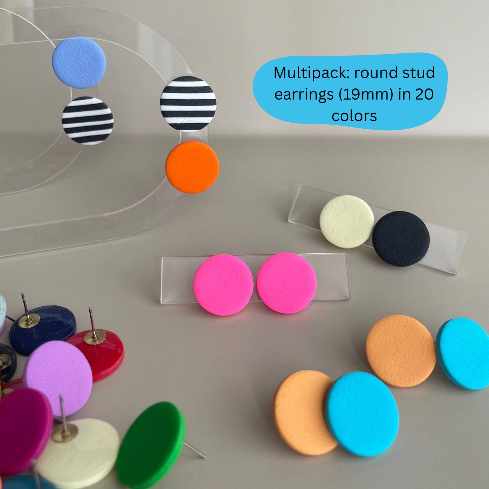 Colorful Round Earring Studs Set Of 2 - 7 Pairs Multipack Circle 19mm Everyday Earrings Vibrant Minimalistic Polymer Clay Colorful Round Earring Studs Set Of 2 - 7 Pairs Multipack Circle 19mm Everyday Earrings Vibrant Minimalistic Polymer Clay von WowLookAtYou