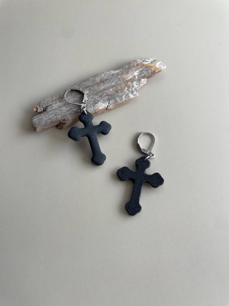 Earring Cross Black Polymer Clay Statement Earrings Hanging Crosses Gothic For Men Eye-Catching Jewelry Her Lever-Back von WowLookAtYou