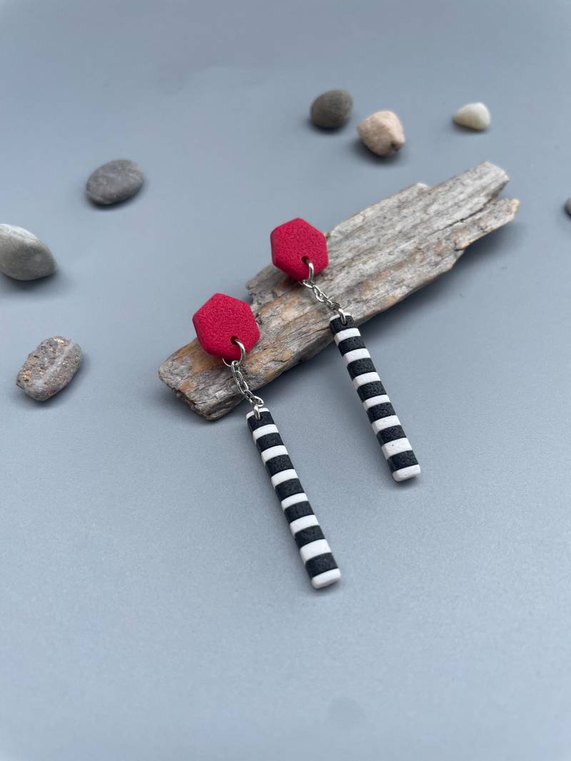 Hanging Earrings Dangly Red Polymer Clay Stainless Steel Chain Quirky Jewelry Gift For Her Lightweight Cherry Earring Hanging Earrings Dangly Red Polymer Clay Stainless Steel Chain Quirky Jewelry Gift For Her Lightweight Cherry Earring von WowLookAtYou