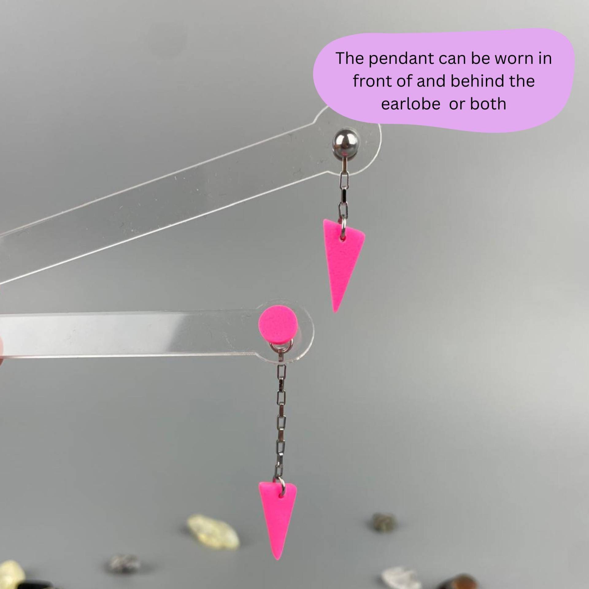 Hanging Earrings With Removable Triangle Hot Pink Pendants Dangly Aesthetic Chain Charms Lightweight Polymer Clay von WowLookAtYou