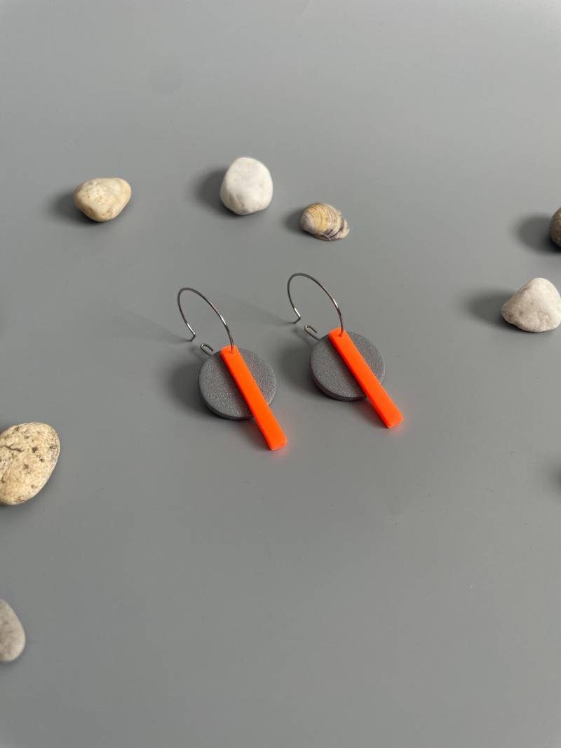 Hoop Earrings Bright Neon Orange Polymer Clay Metallic Grey Stainless Steel Hoops Colorful Lightweight Round Quirky von WowLookAtYou