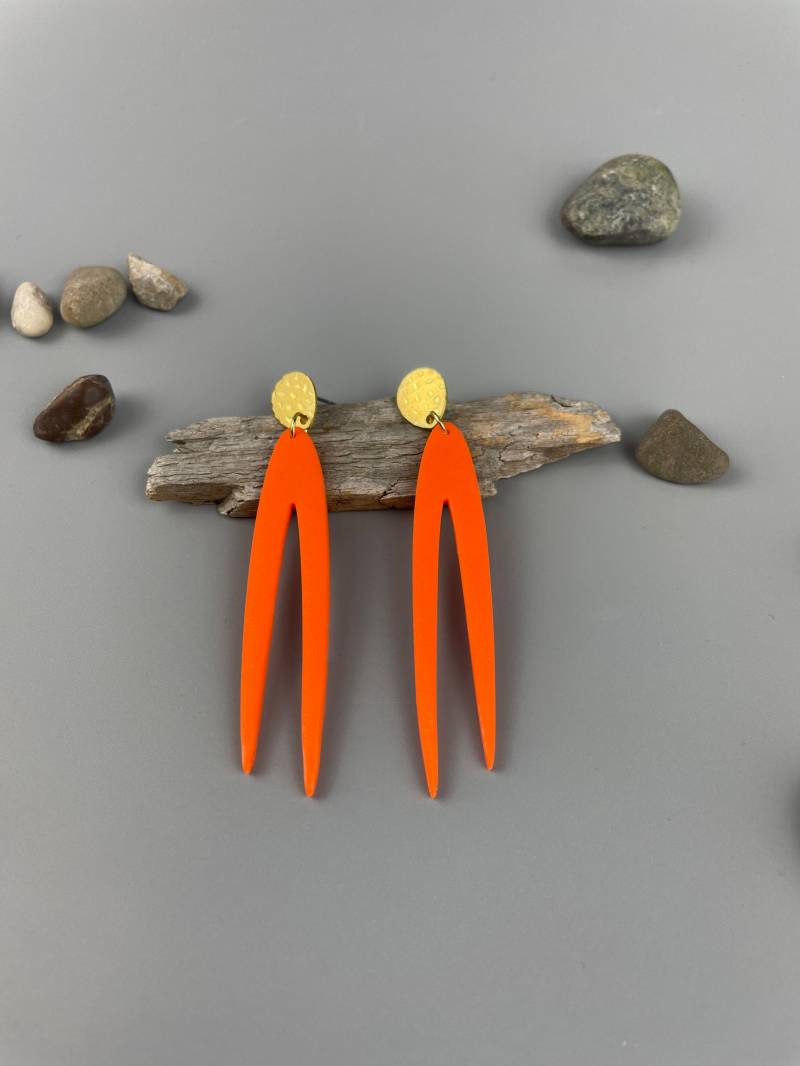 Long Dangle Earrings Orange Polymer Clay & Raw Brass Studs With Non-Bending Nails Fimo Schmuck Bright For Special Occasion von WowLookAtYou