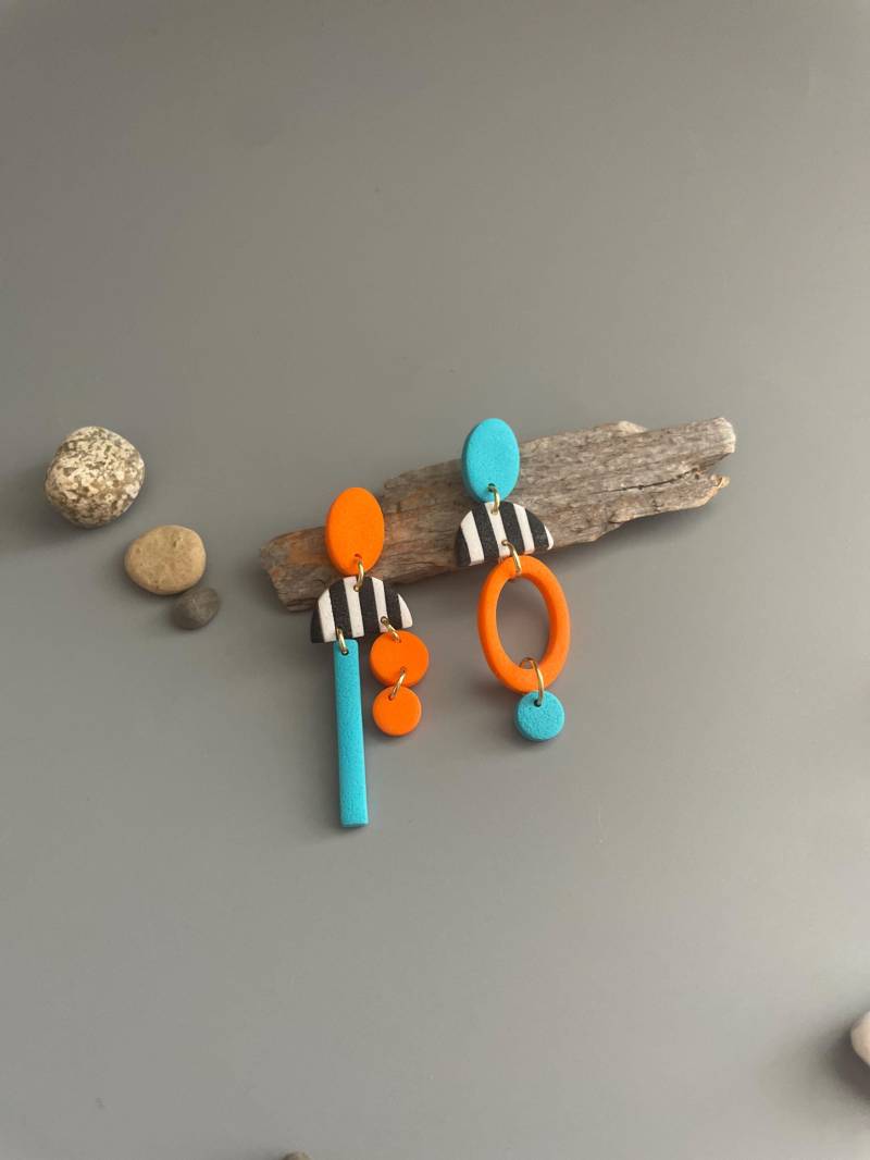 Mismatched Earrings Orange Turquoise Geometric Black & White Stripes Fimo Schmuck Vibrant Design Colourful Quirky Dangly von WowLookAtYou