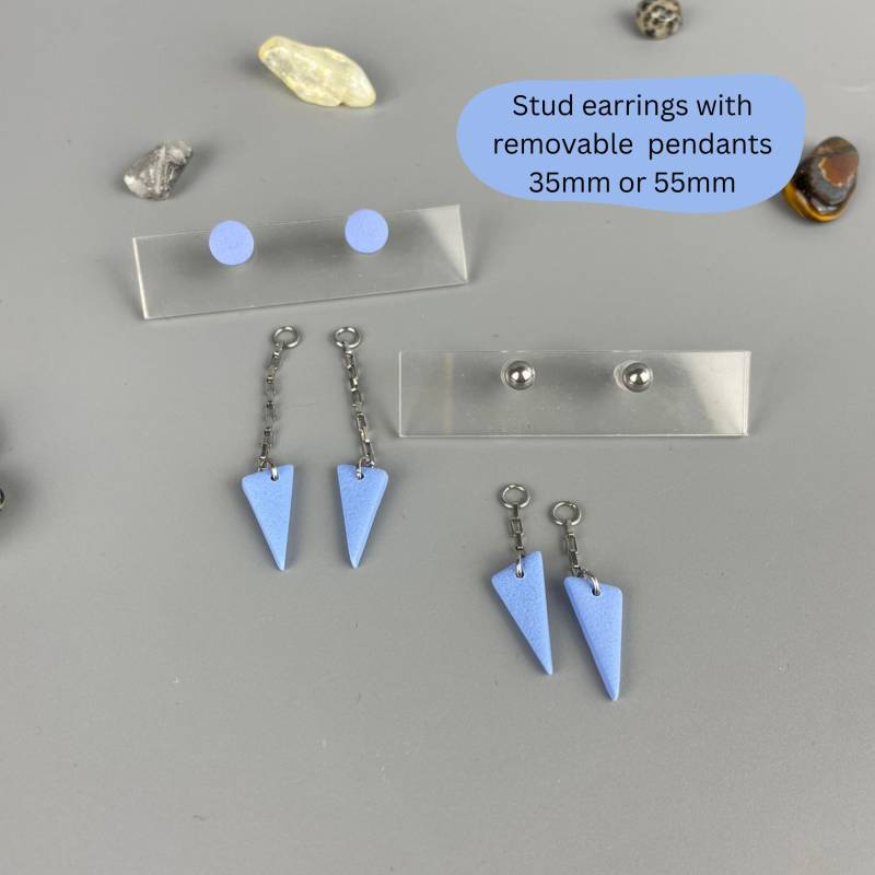 Periwinkle Earrings With Removable Triangle Pendants Of Polymer Clay Aesthetic Chain Charms Lightweight von WowLookAtYou
