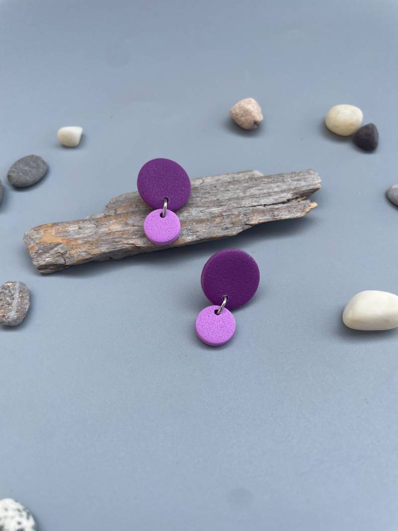 Purple Earring Studs Lavender Polymer Clay Earrings For Every Day Small Round Jewelry Gift Her Men Colorful von WowLookAtYou